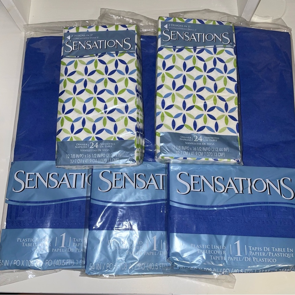 NWT Tablecovers and Napkins by Creative Converting - Sensations - cobalt blue
